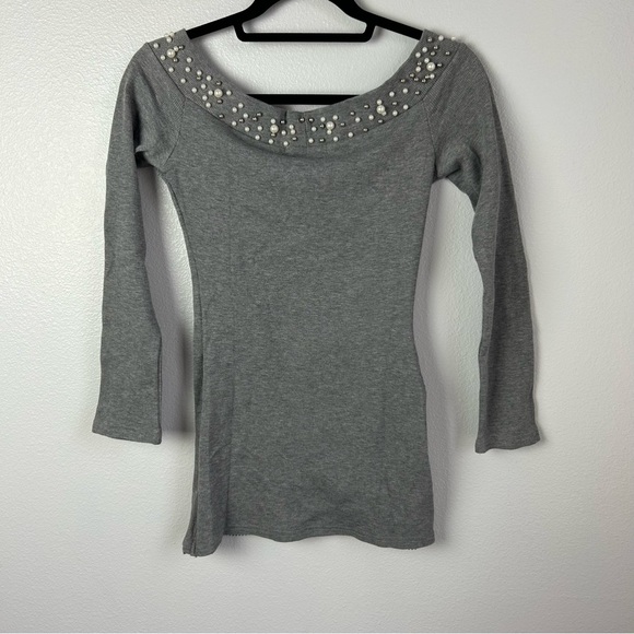 CBR Beaded Off Shoulder Sweater Size Large - Picture 2 of 10